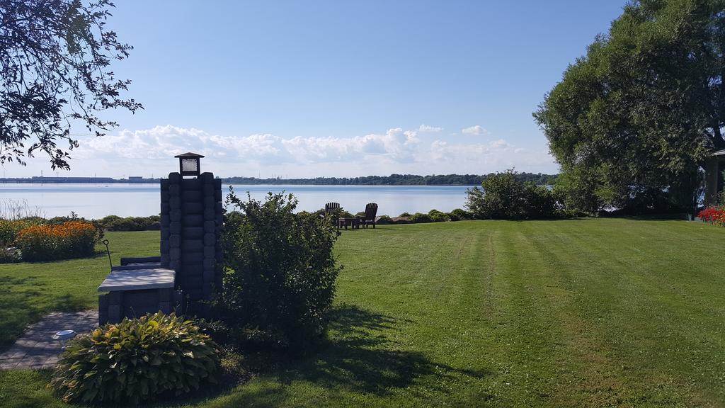 Hotel Oasis Lac St-Louis Salaberry-de-Valleyfield Exterior photo